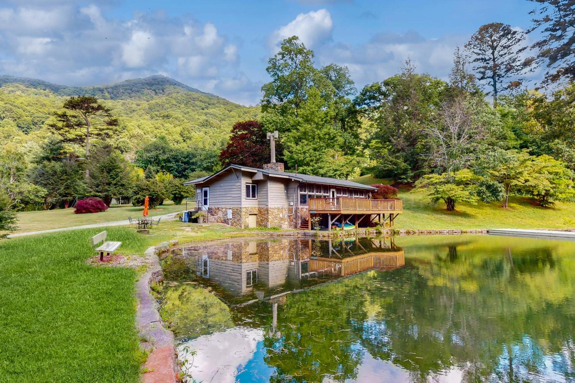 Bull Creek Peaceful Escape Villa Asheville Exterior photo